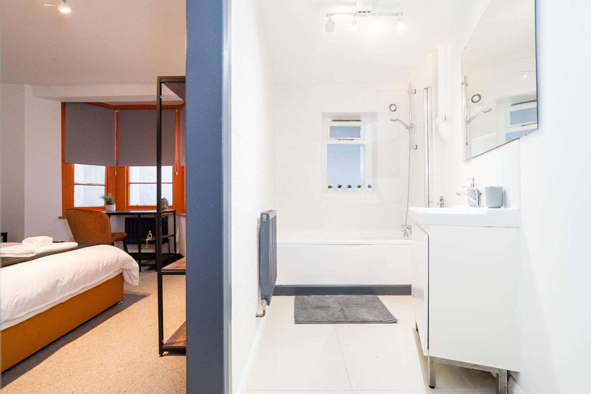 Spacious 6 Ensuite Bedroom House In Central Londen Buitenkant foto
